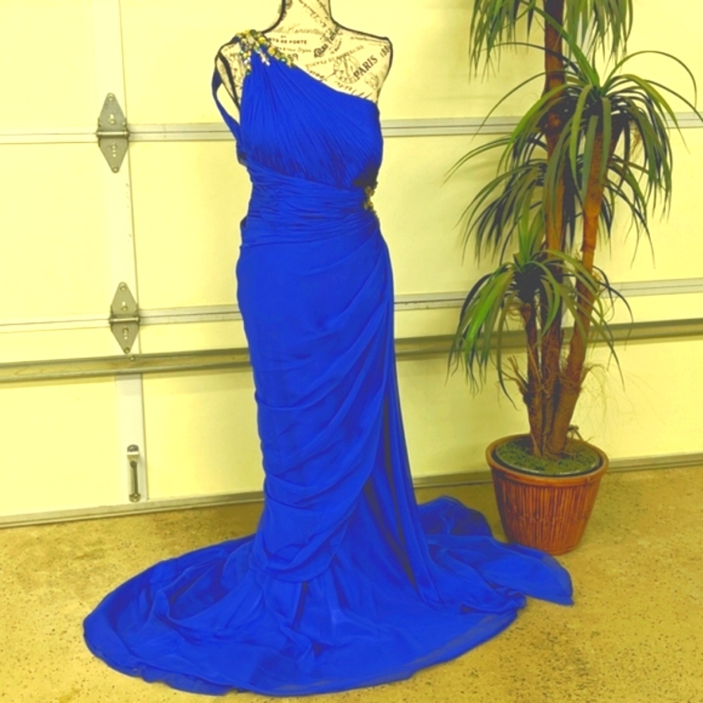 AnneyLee Formal Gown.